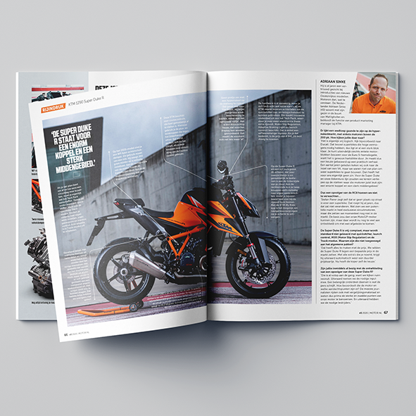 Moto73Spread2